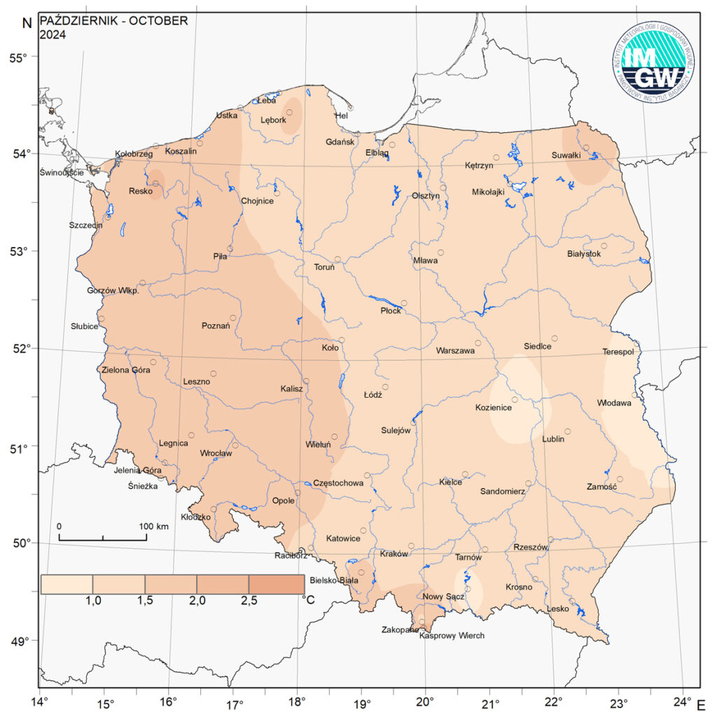 Przestrzenny rozkład anomalii średniej miesięcznej temperatury powietrza w październiku 2024 r. w stosunku do normy (tj. średniej miesięcznej wartości wieloletniej elementu w okresie 1991-2020).